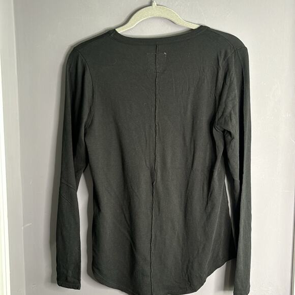 Chaser Long Sleeve Black T Shirt Round Neckline Size Medium - Picture 5 of 6